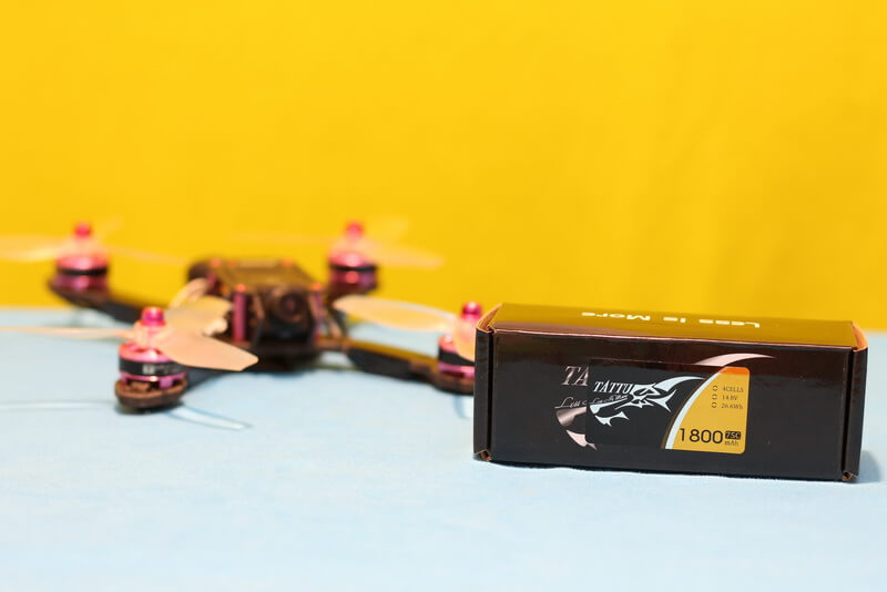 Tattu 1800mAh 4S 75C 14.8V LiPo Batarya | XT60 Konnektör | FPV Classic