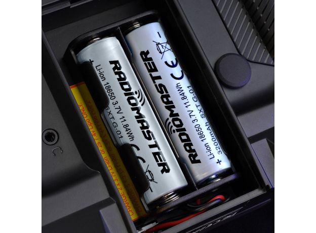 RadioMaster 18650 3200mAh 3.7V Pil (2Adet) için TX16S / Boxer / TX12/ Pocket / MT12 Kumandalar — 2500mAh