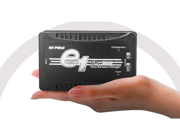 EV-PEAK E1 Dengelemeli Şarj Cihazı